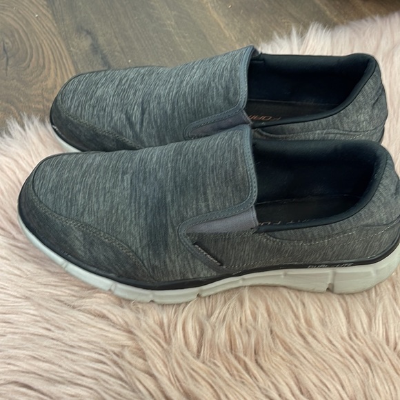 Skechers memory foam equalizer gray slip on sneakers loafers size 11 - Picture 4 of 6